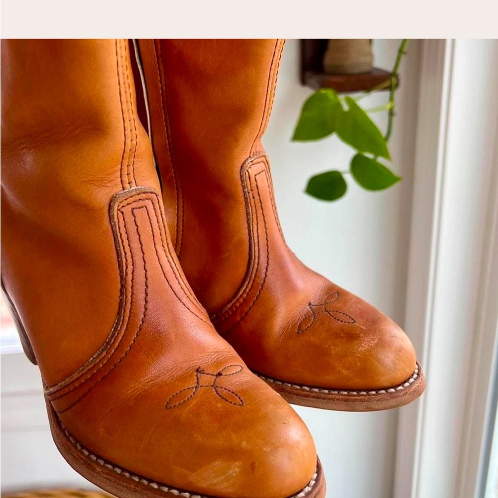Dexter Tan Leather Heeled Boots - Picture 2 of 6